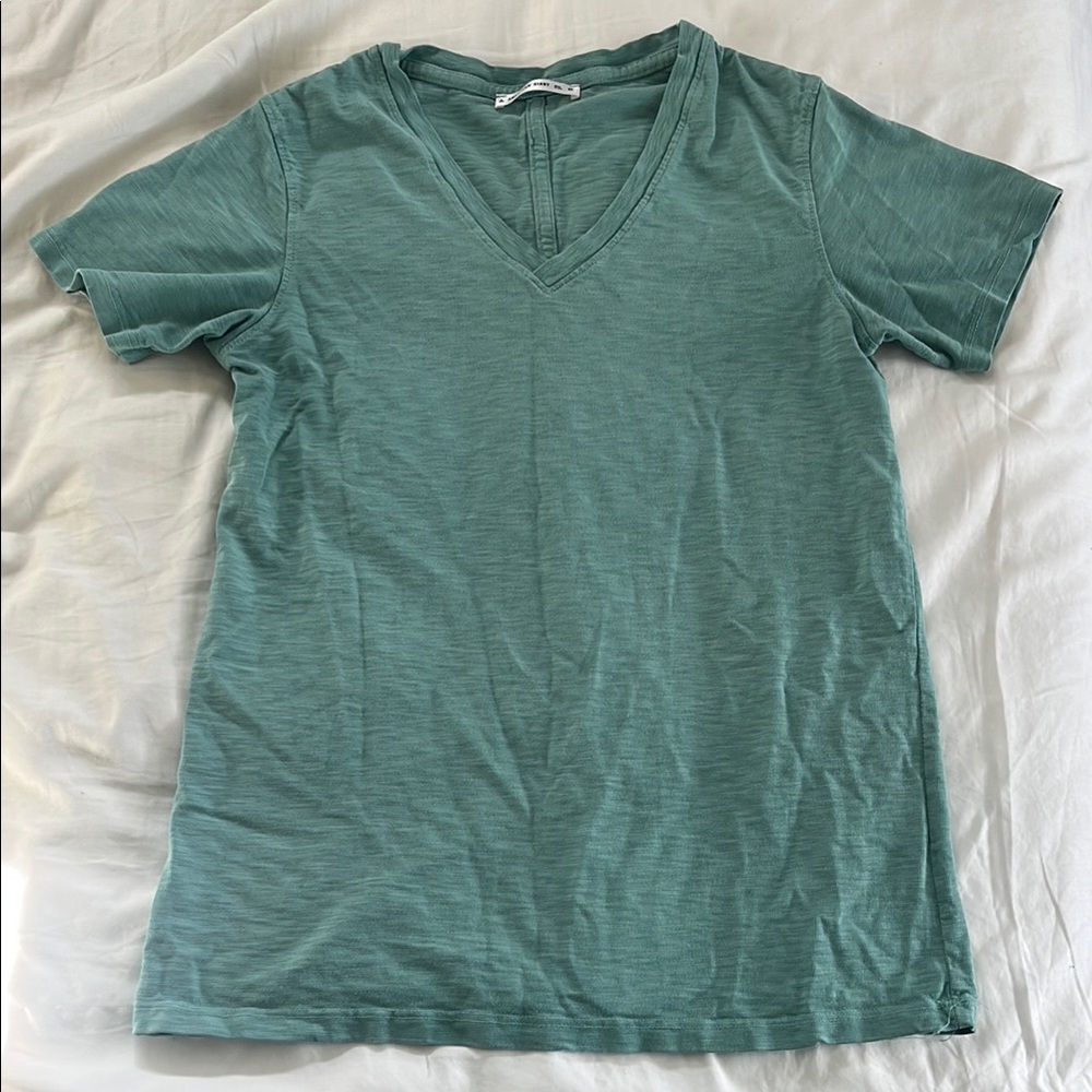 American Giant Women's V-Neck t-shirt